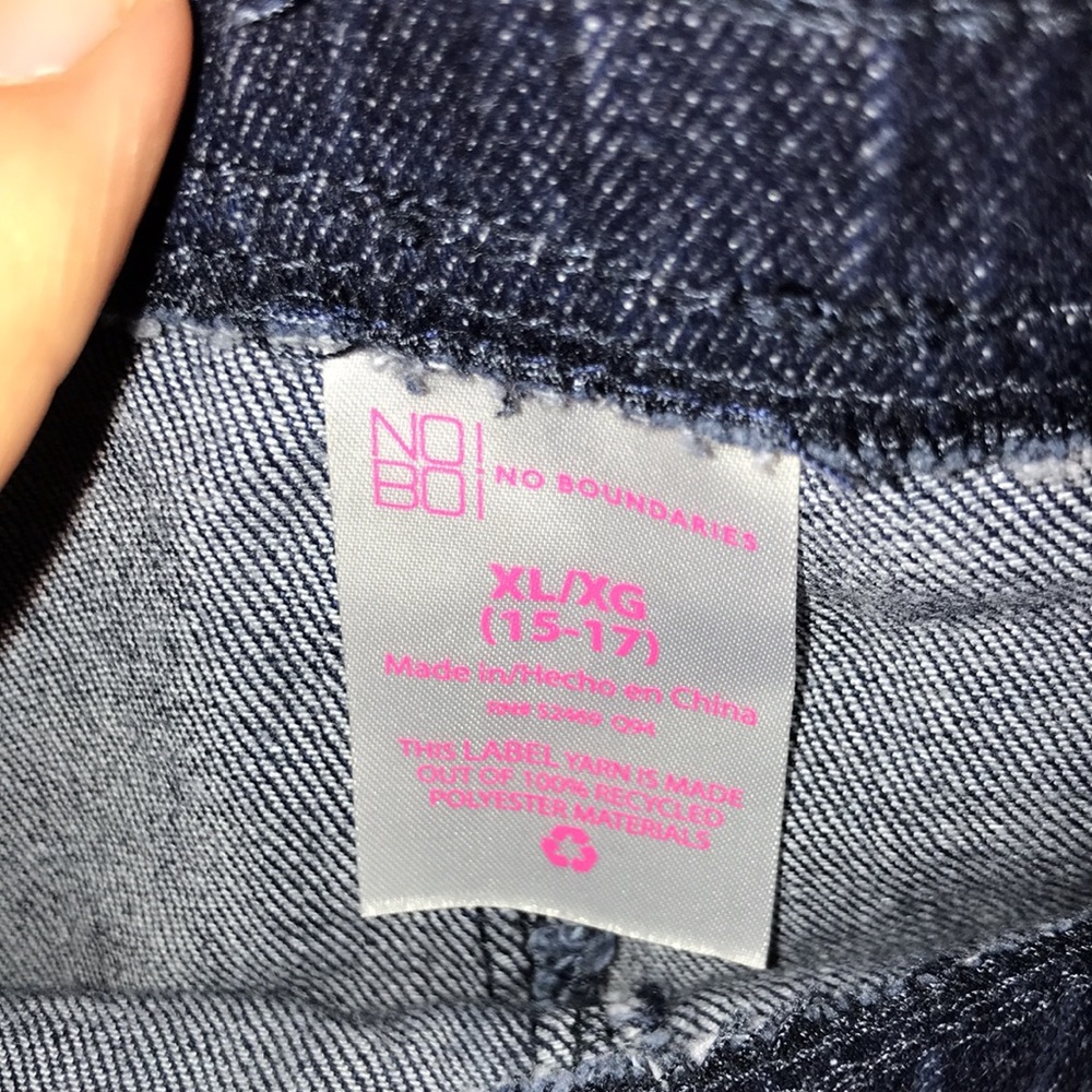 Women’s size XL short - Picture 4 of 6